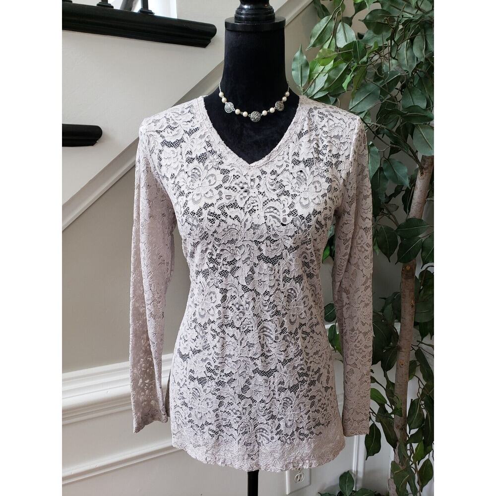 Logo Layers Women's Beige Floral Nylon Casual V-Neck‎ Long Sleeve Top Blouse M